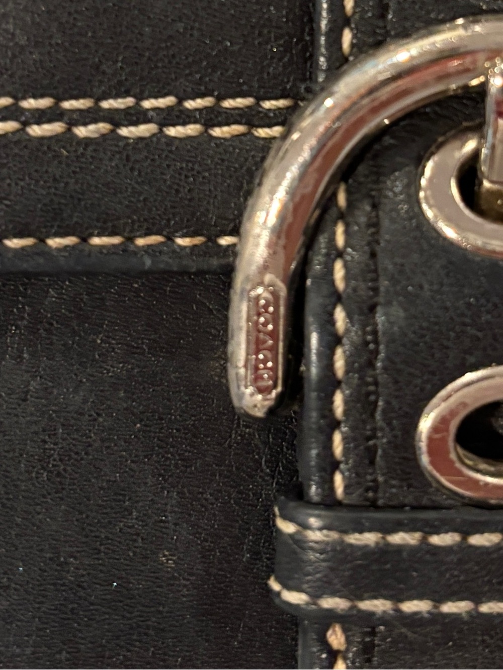 Coach Black Leather Buckle Wallet with Contrast Stitching - Picture 2 of 5